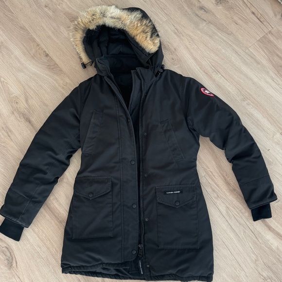 Canada Goose Jackets & Blazers - Canada Goose Woman parks with natural fur